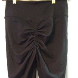 Astoria Luxe Scrunch Leggings Medium